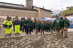 aspettando l'alza bandiera